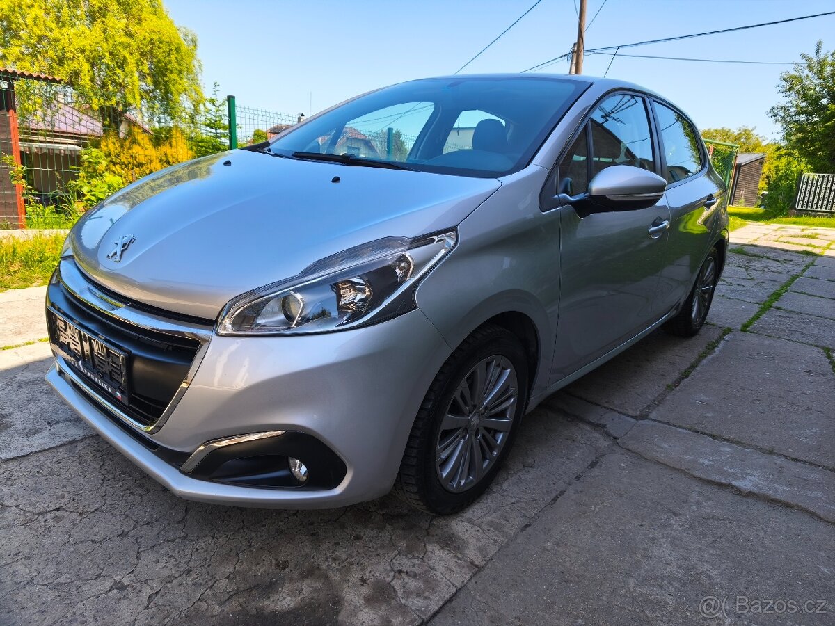 Peugeot 208 - 2