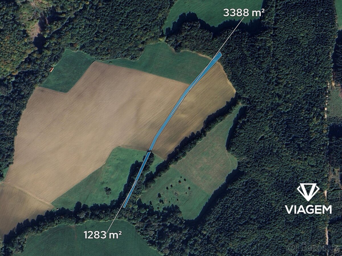 Pole 4 671 m² - 2