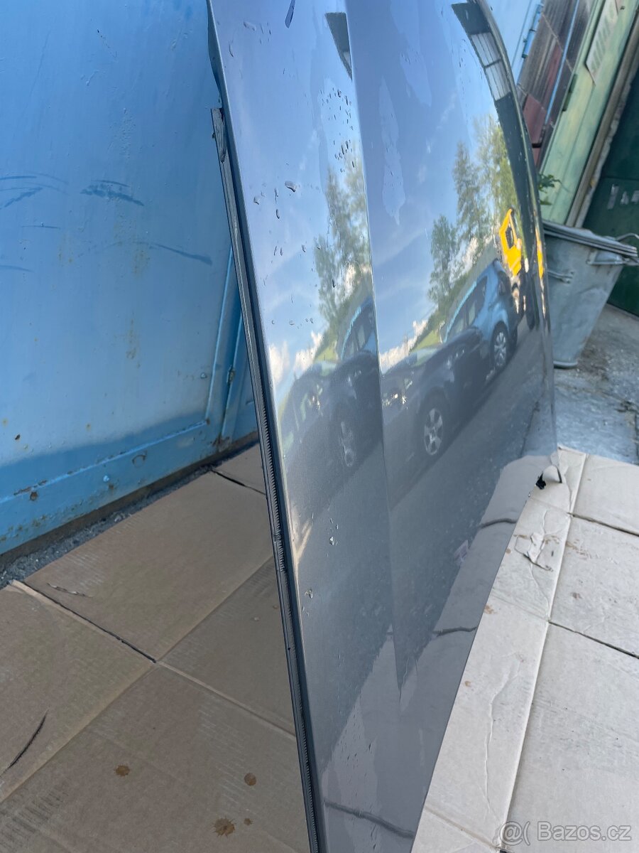 Golf V hatchback kapota - 2
