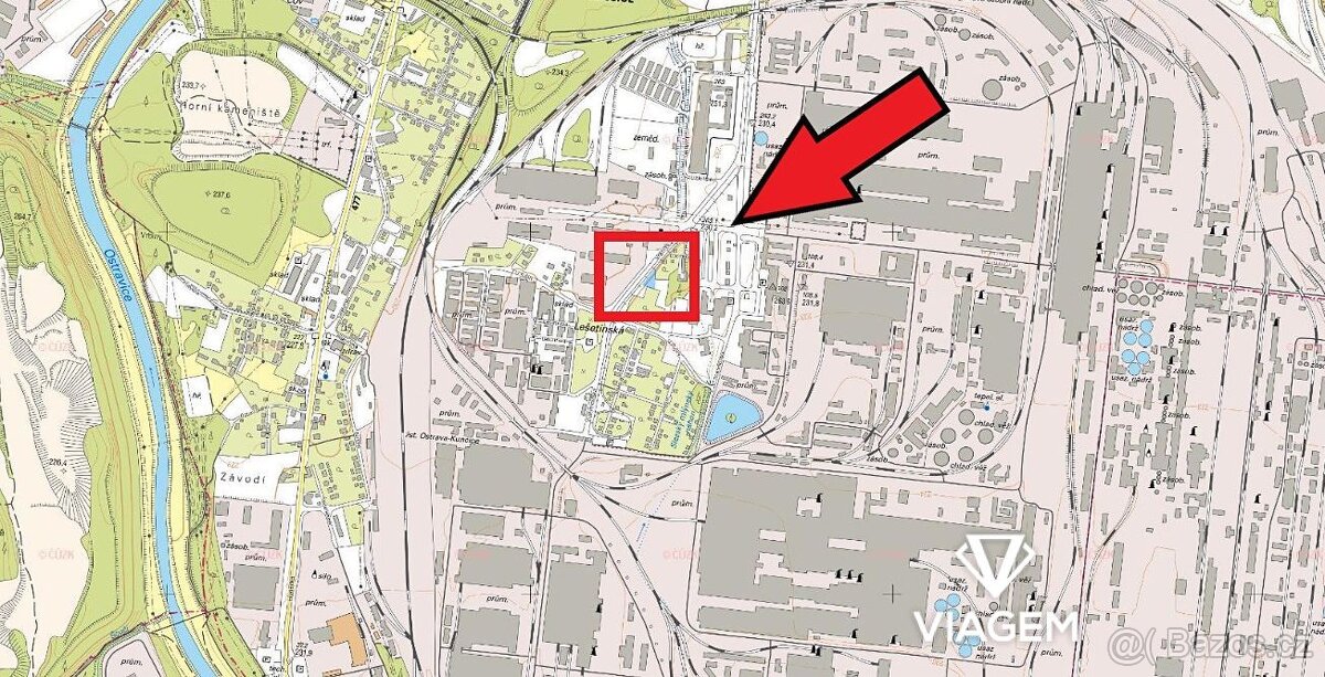 Stavební - komerční 895 m² - 2