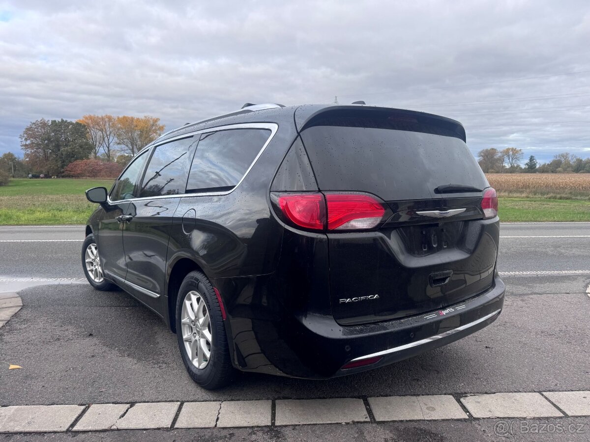 Chrysler Pacifica 3,6 Pentastar RU Kůže 2020 DPH - 2