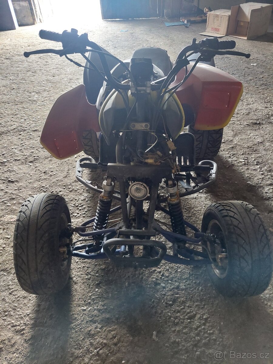 Čtyřkolka Shineray XY 250 STXE