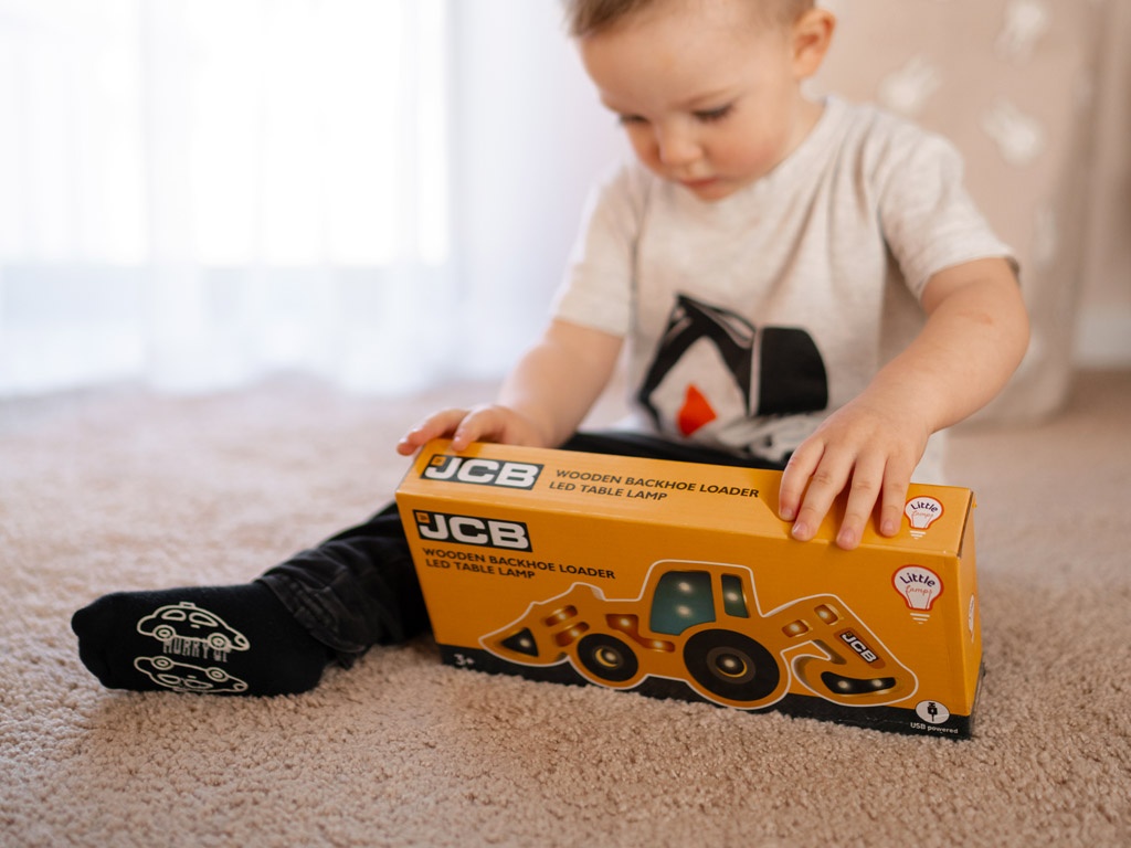 Dřevěná dětská LED lampa traktor-bagr JCB - 2