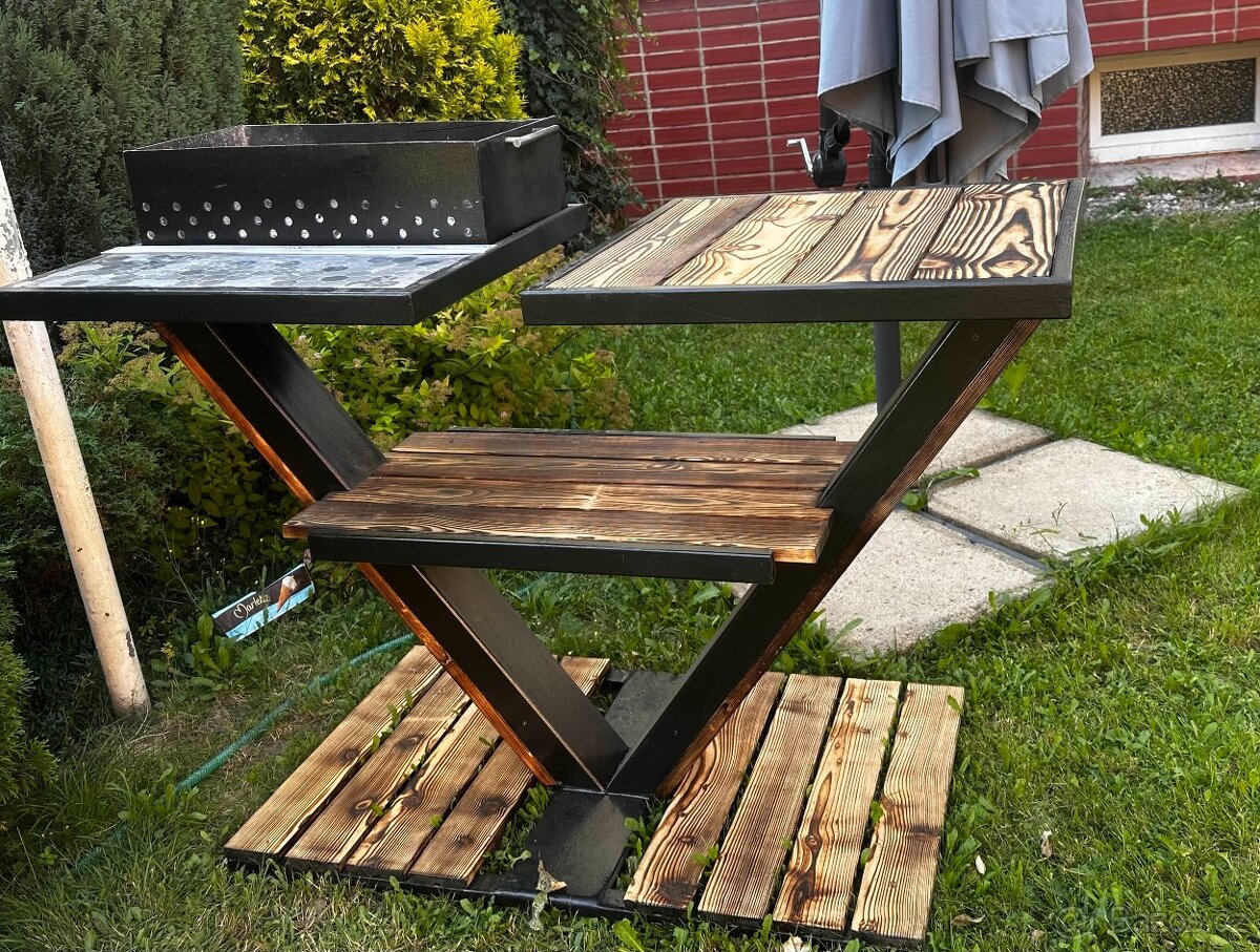 grilovací stůl - 2