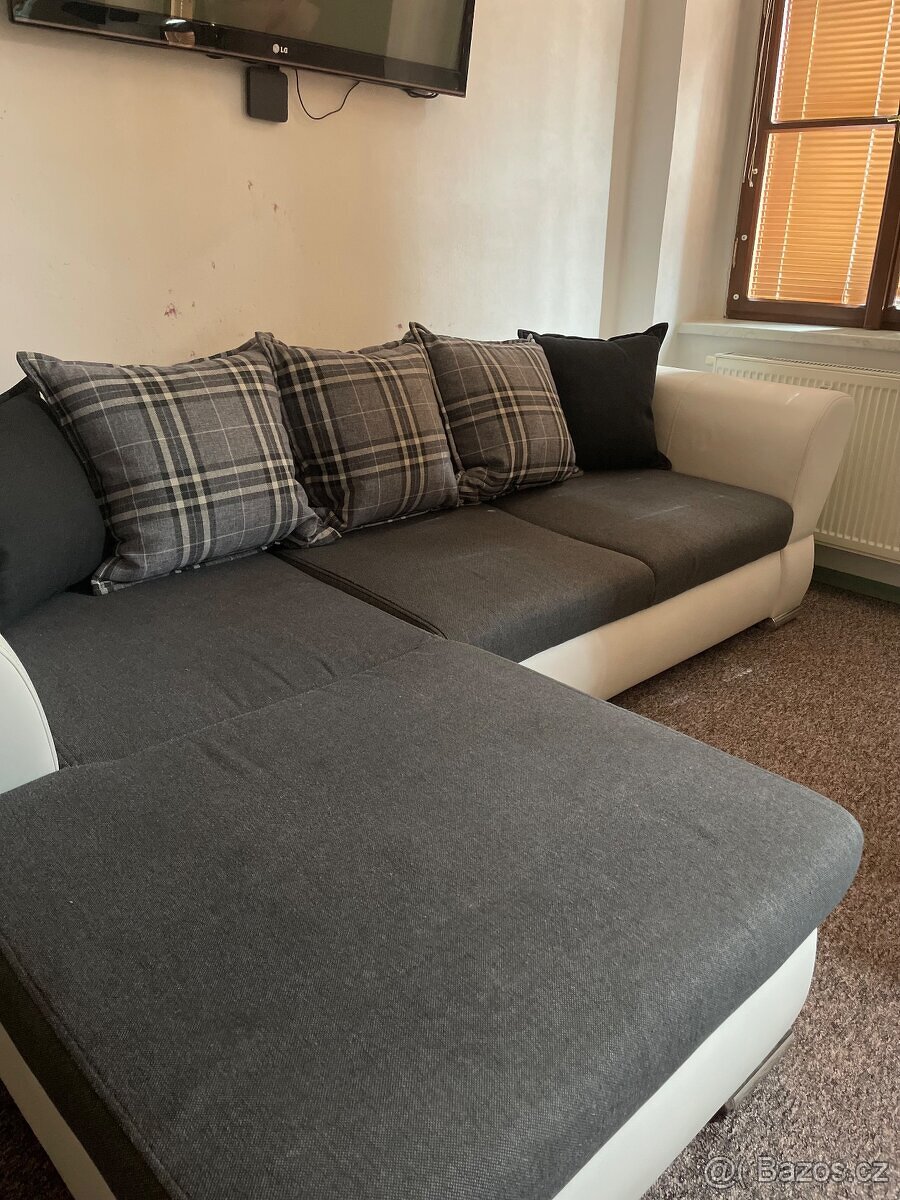 Prodam rozkladaci gauc s uloznym prostorem - 2