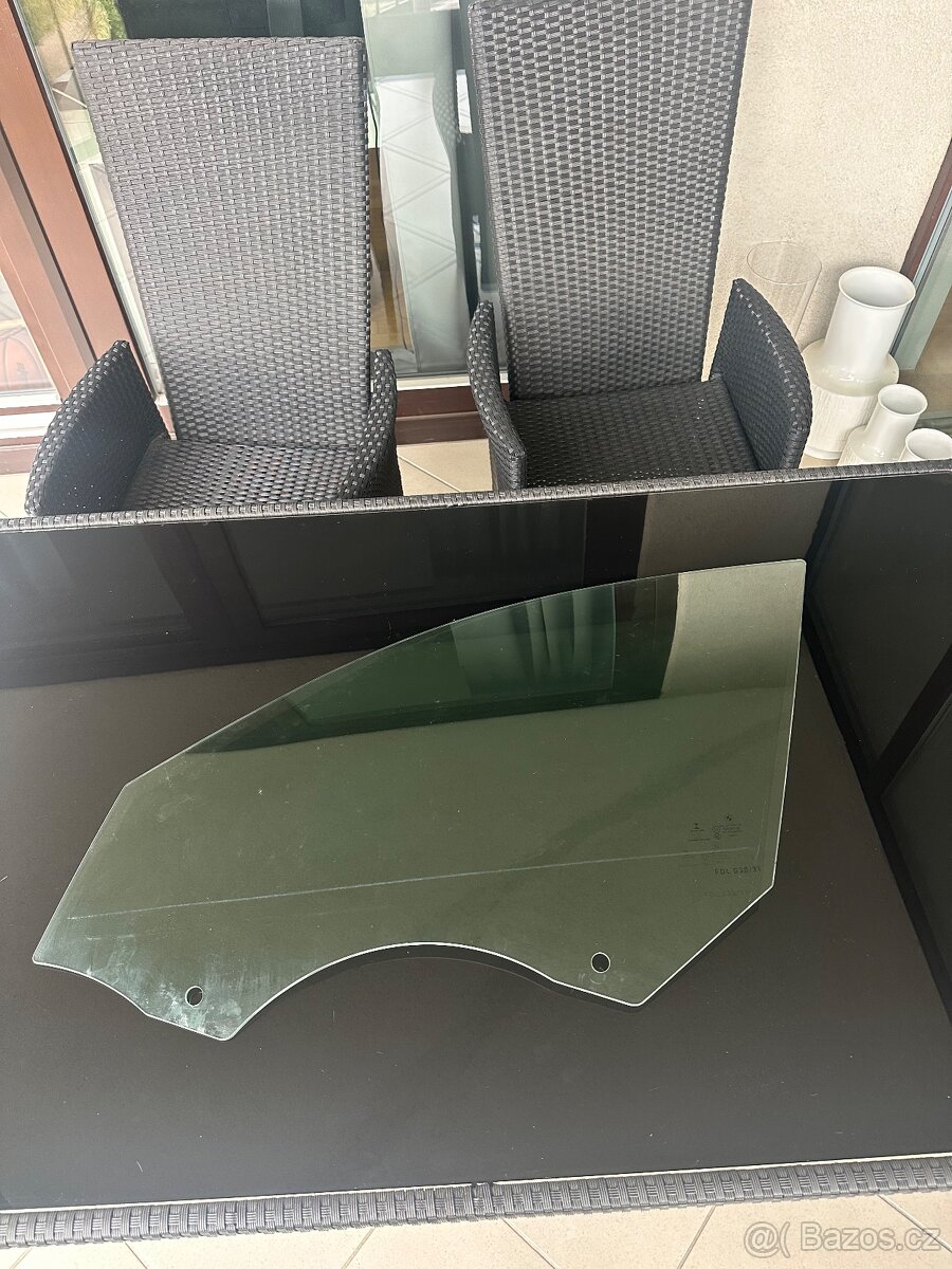 BMW 5' G30 G31 17R SKLO (OKNO) BOČNÍ DVEŘE LEVÝ PŘEDNÍ - 2