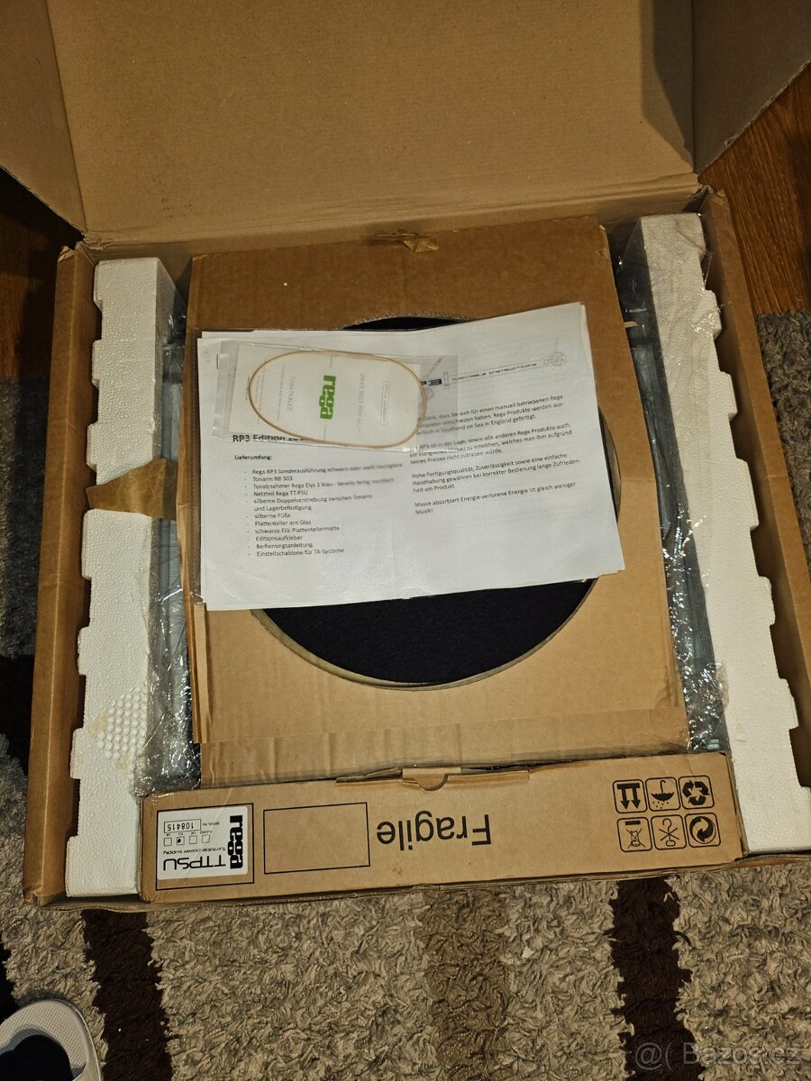 Gramofon REGA PLANAR 3 EDITION - 2