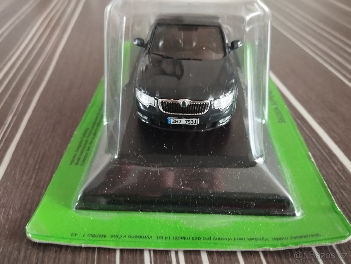 Škoda Superb II 1:43 Deagostini - 2