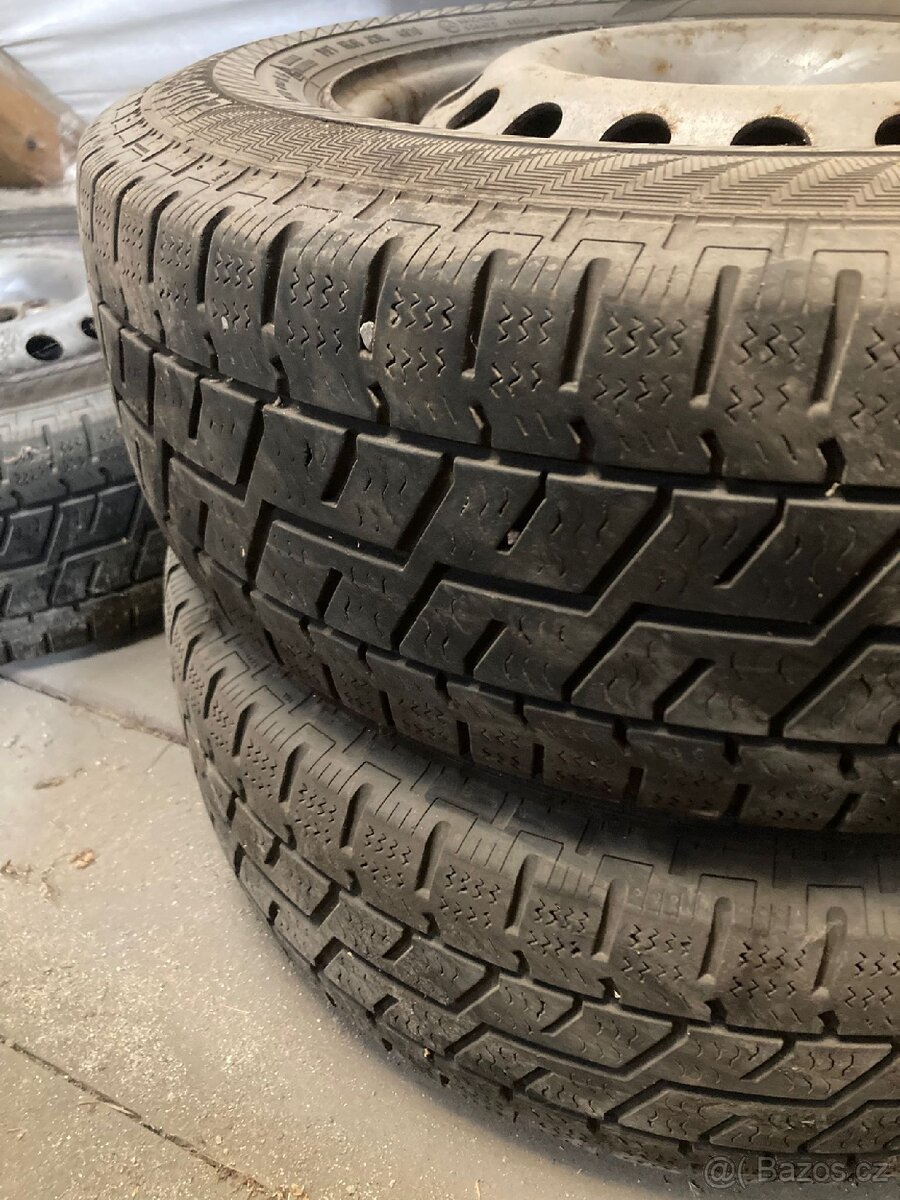 Prodám zimní kola VW transportér T4 195/70 R15 C - 2
