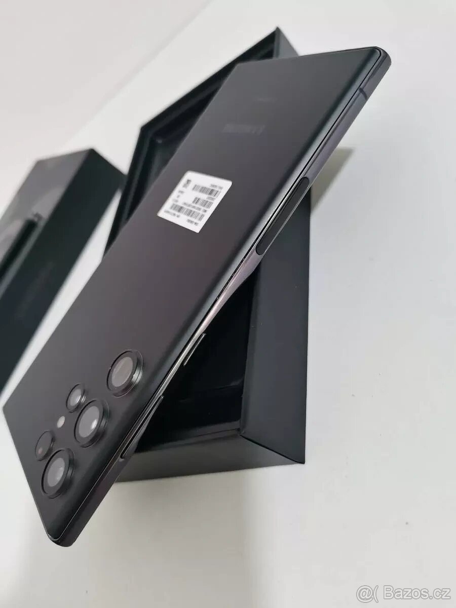 Prodám Samsung Galaxy S22 Ultra 5G - 2