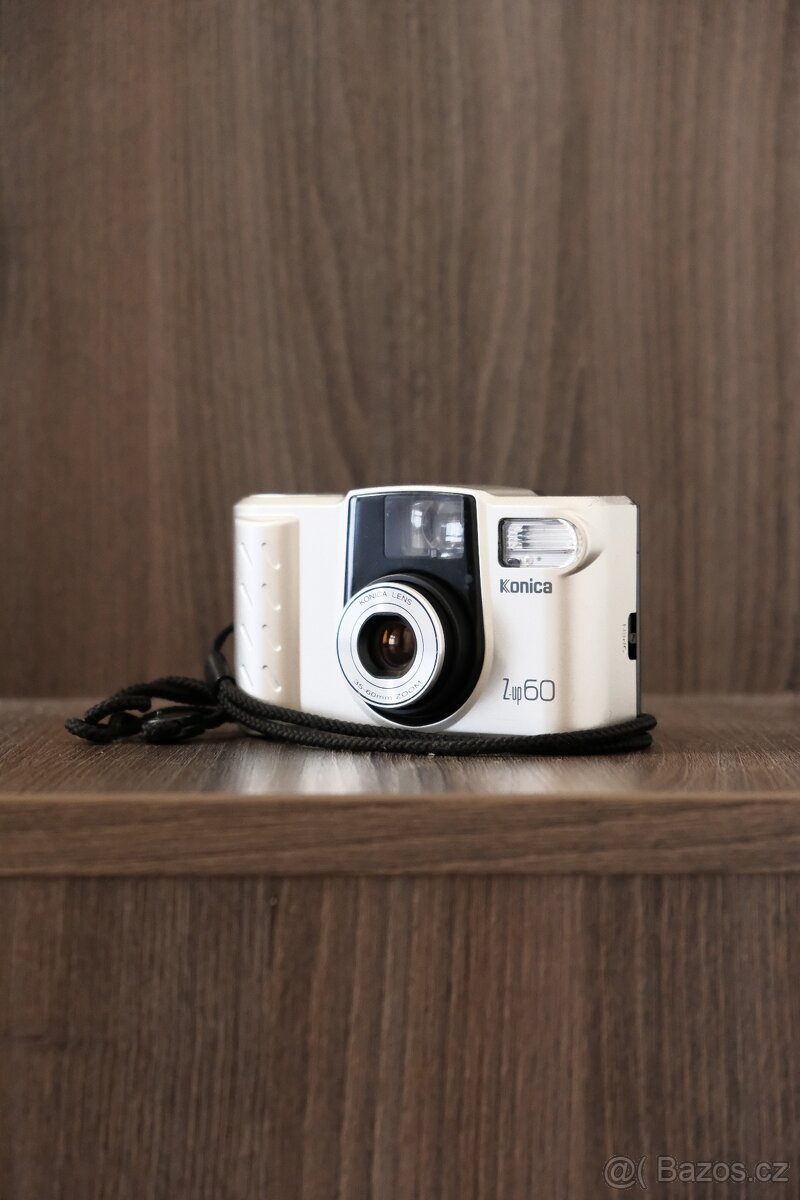 Filmový fotoaparát Konica Z-up 60 - 2