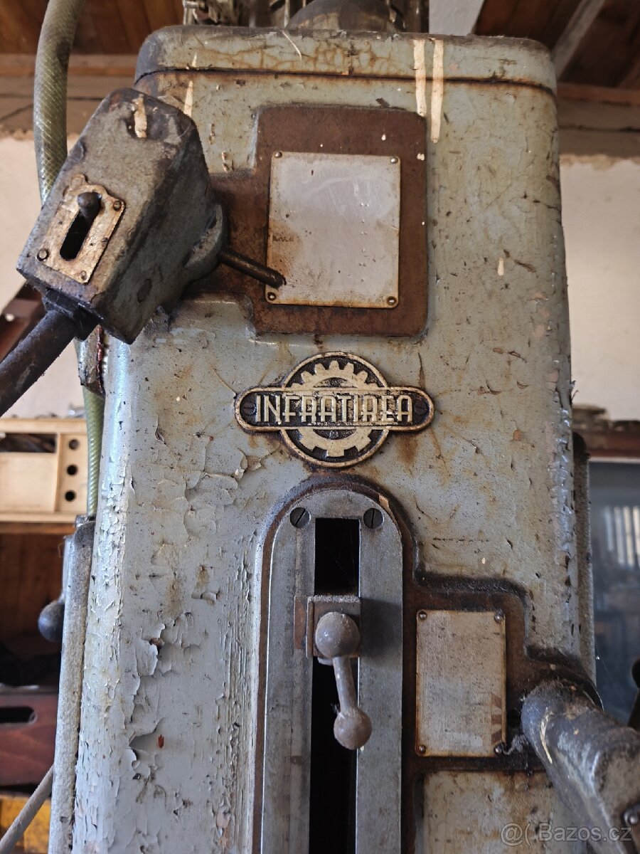 Sloupova vrtačka s morzem kuželem 5 - 2