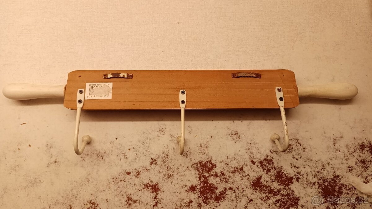 Designový věšák / háčky na zeď - 2