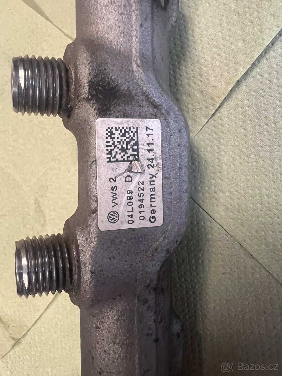 Vstřikovací lišta, 04L 130 089 D - 2