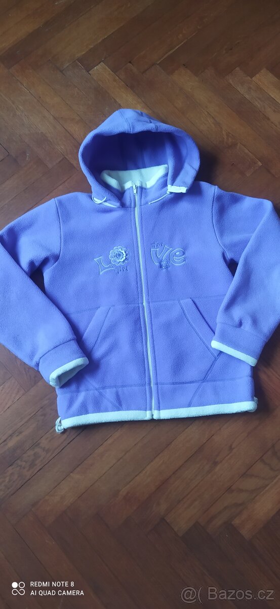 Prodám dívčí mikiny. - 2