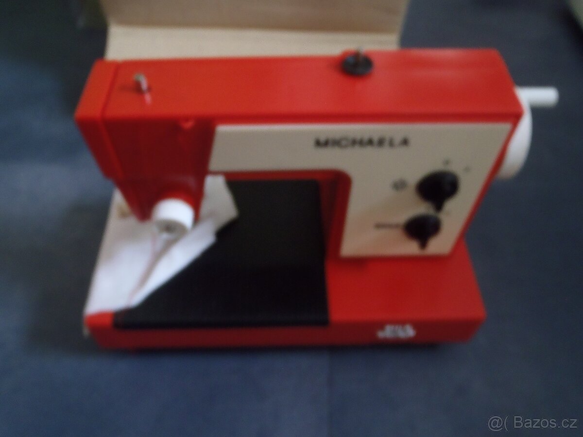 Dětský retro šicí stroj - 2