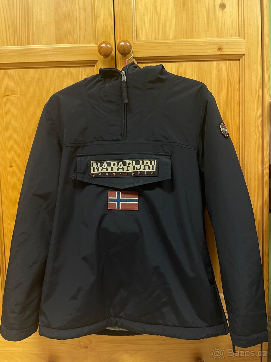 Zimní černá bunda napapijri - 2