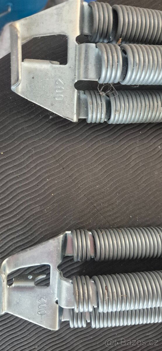 Pružiny vyklopnych vrat - 2