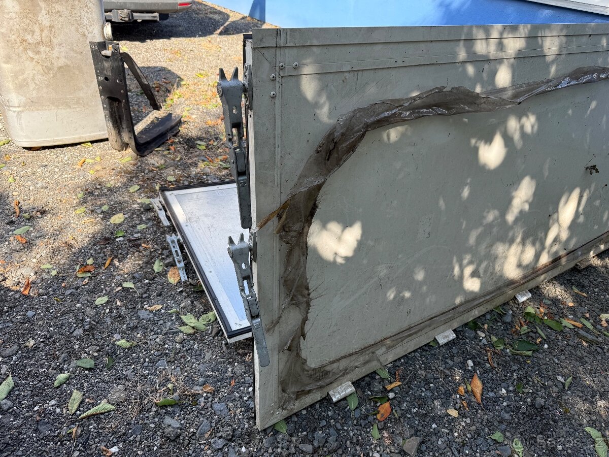 Prodam nove vrata na naves - 2