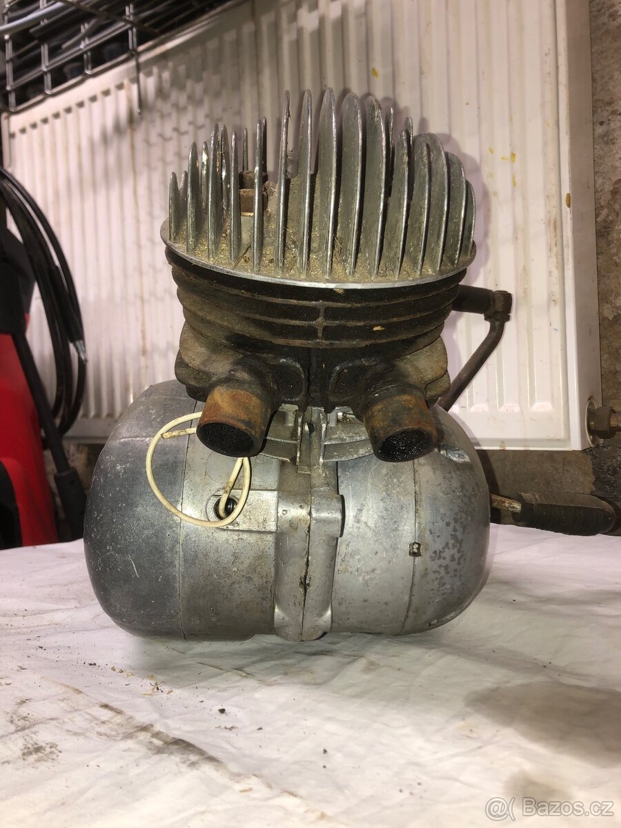 Čz 150 motor - 2