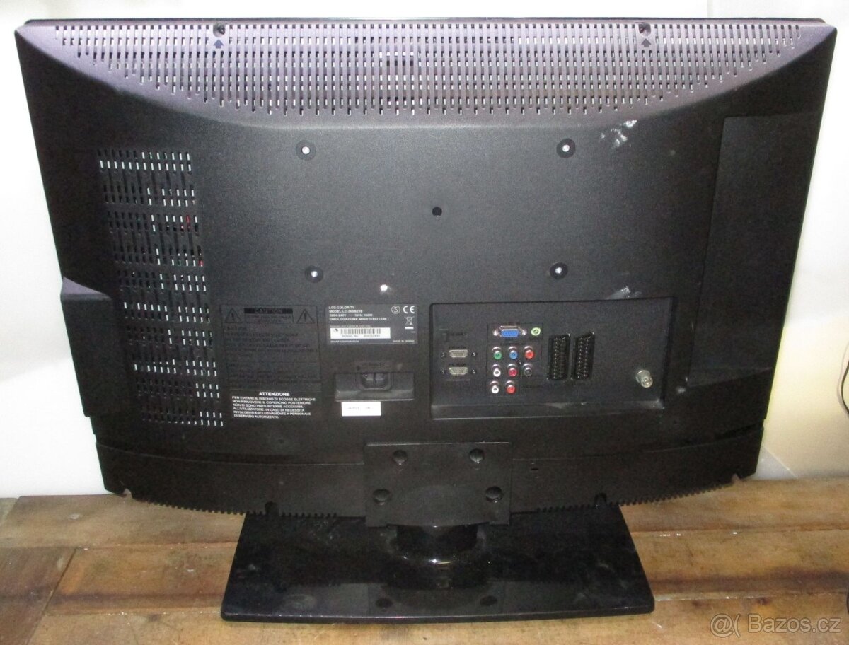 LCD televize 66cm SHARP, 26 palců, nemá DVT2 - 2