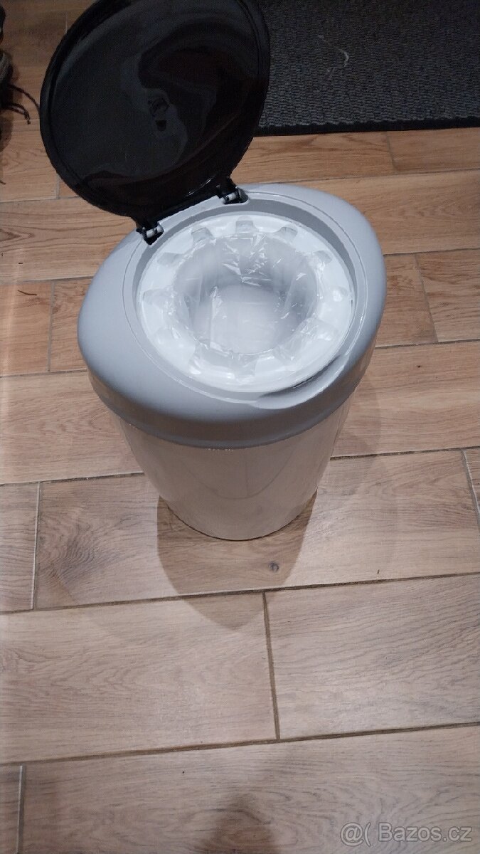 Koš na plínky Tommee Tippee - 2