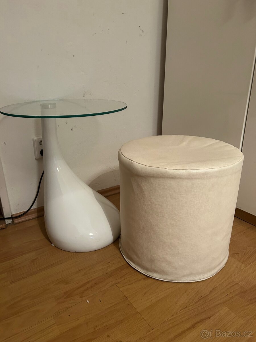 Konferenční stolek - 2