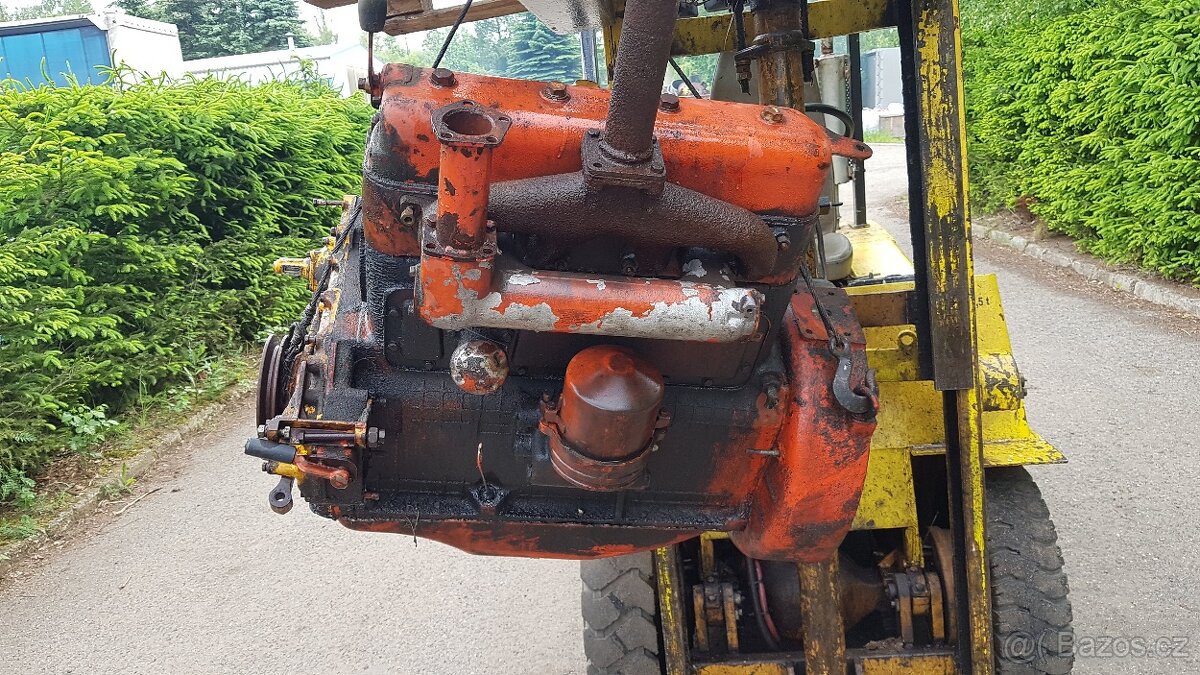 Motor Bělorus - 2