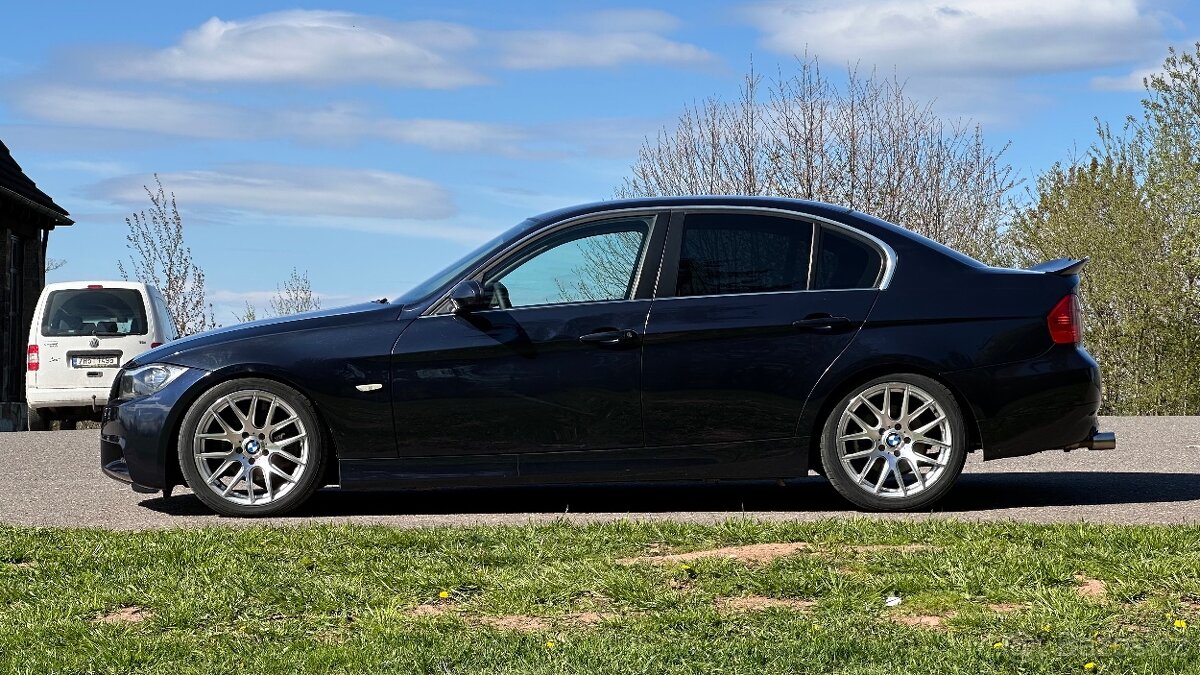 BMW e90 325i 160kw - 2