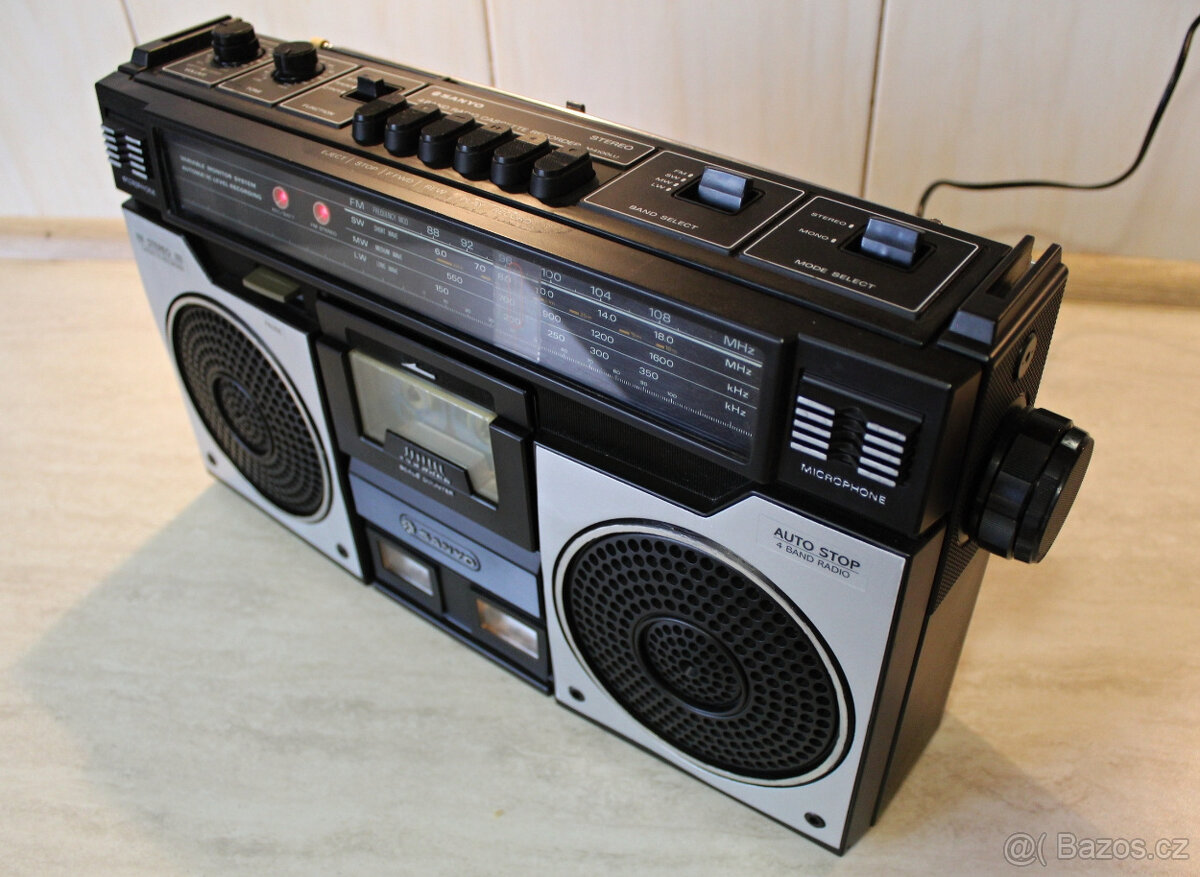 SANYO M4100 - 2