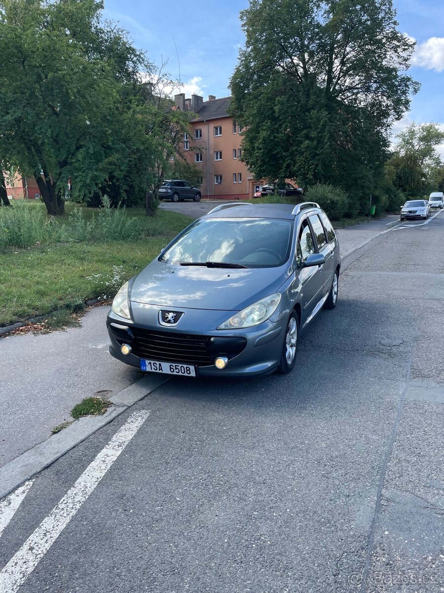Peugeot 307, 7 místné - 2