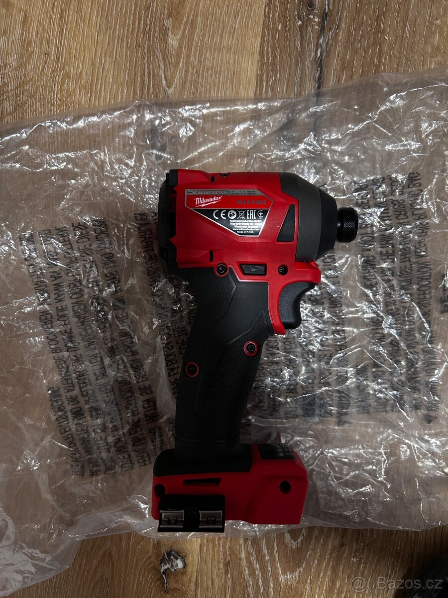 Milwaukee M18 FID2 - 2