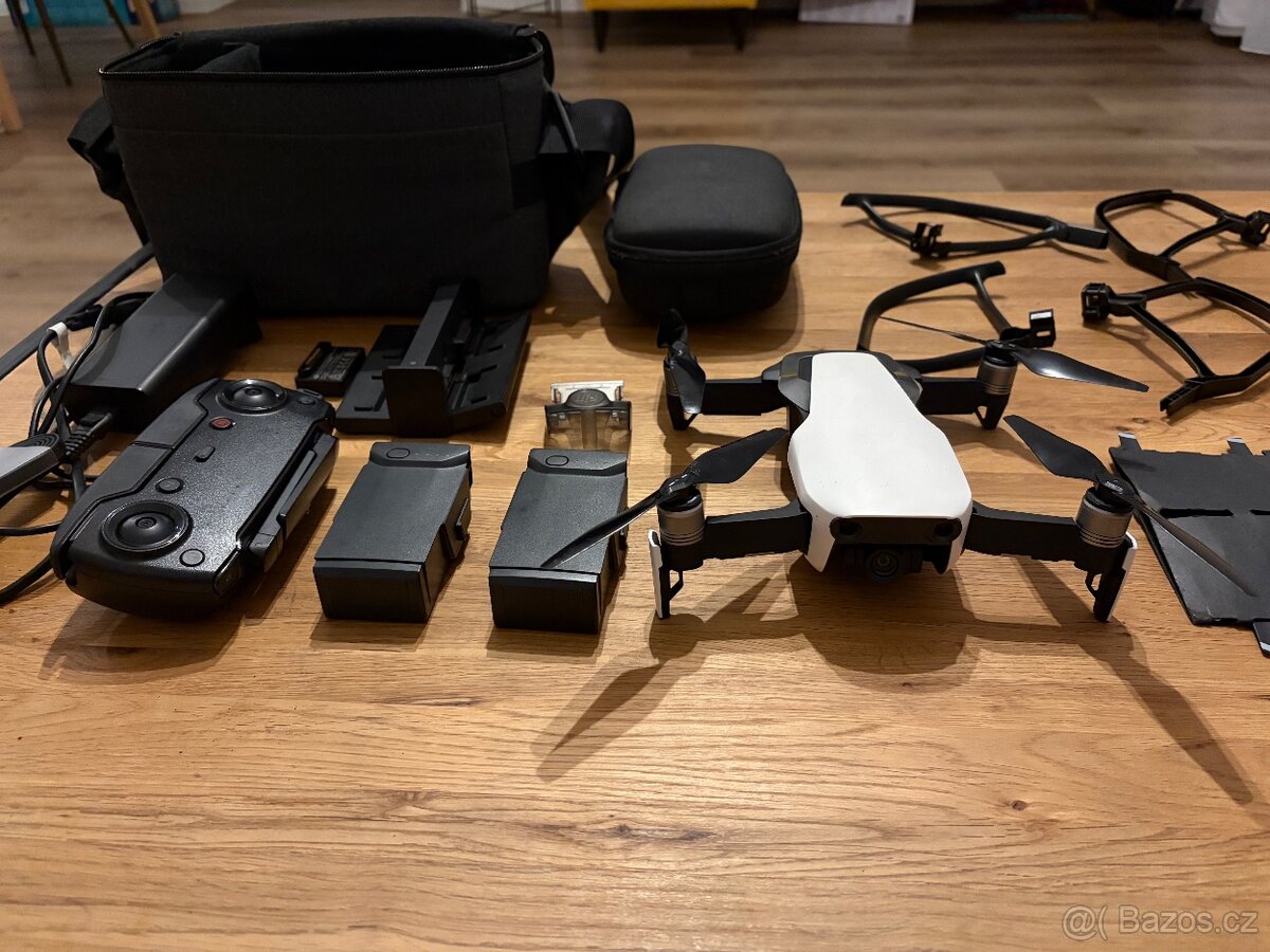 DJI Mavic Air Fly More Combo - 2