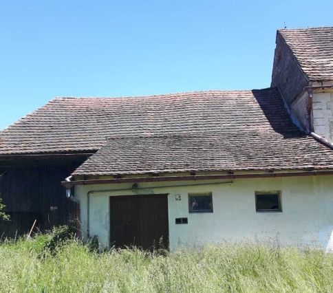 Dům (RD) č.p. 1 s pozemky v obci Horšovský Týn, okres Domažl - 2