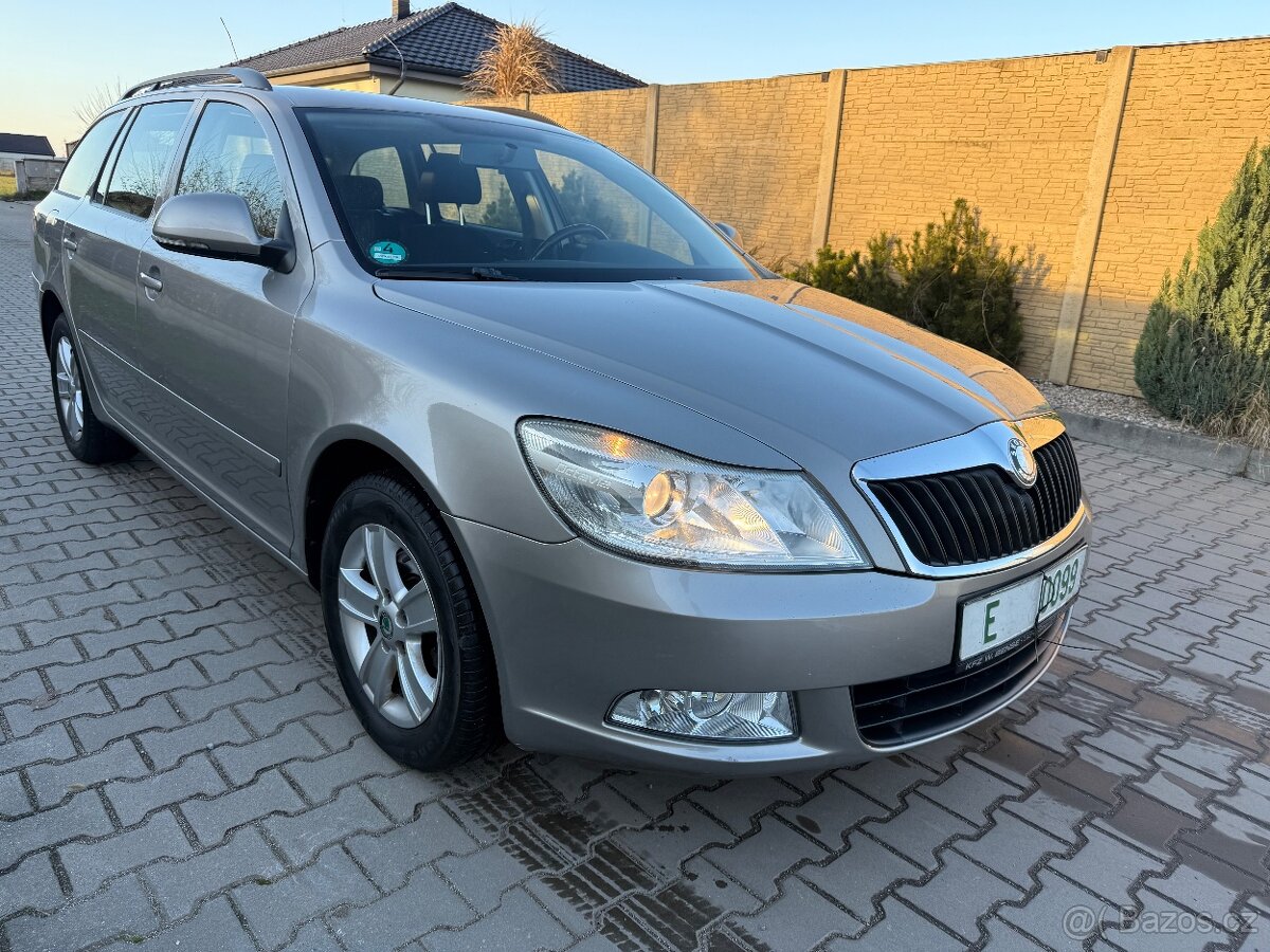 Škoda Octavia Combi 2 1.6 mpi facelift - 2