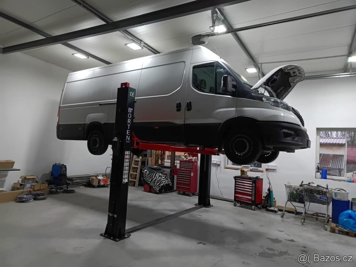 Dvousloupový zvedák BOR5000E 5000 KG NOVÝ NEPOUŽITÝ rv2025' - 2