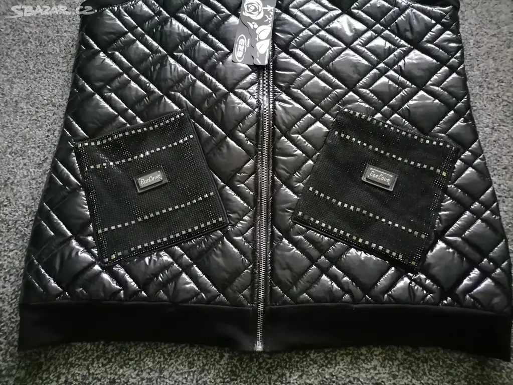 Dámská vesta s kapucí s kamínky vel 44 - 2