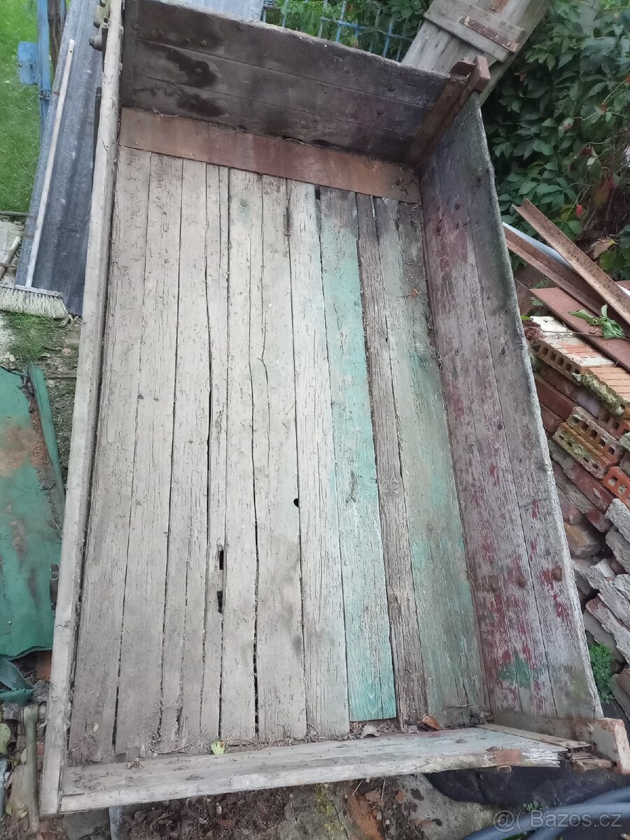 Vlečka za traktor - 2