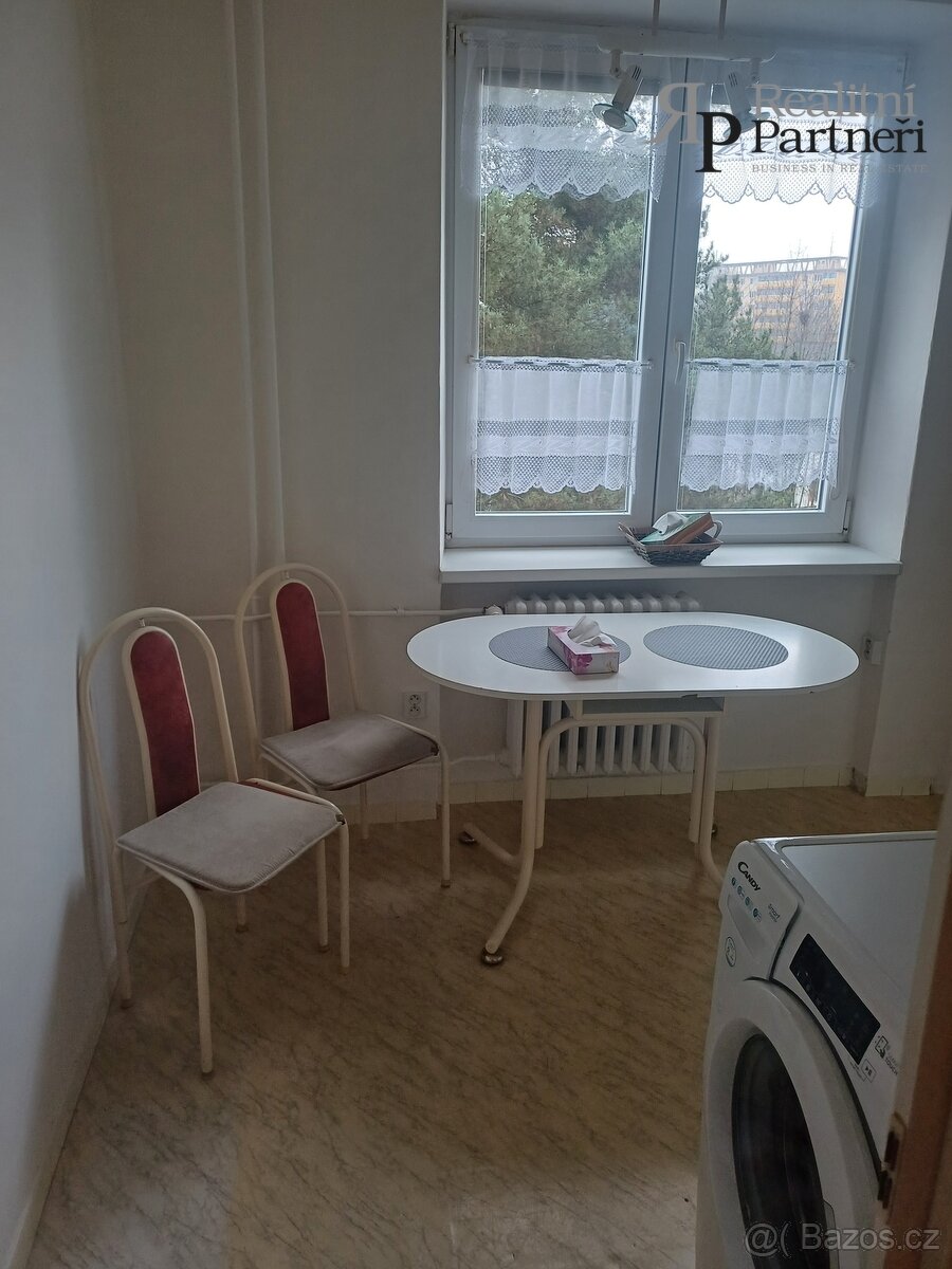 Pronájem bytu 2+1, ul. U Sportoviště, Ostrava - Poruba - 2