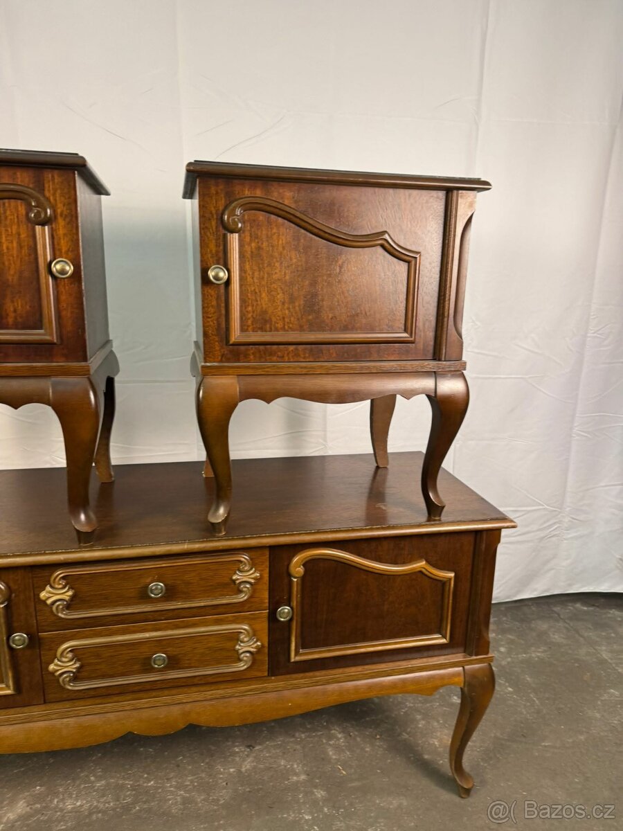 Starožitná komoda s nočními stolky (137002) - 2