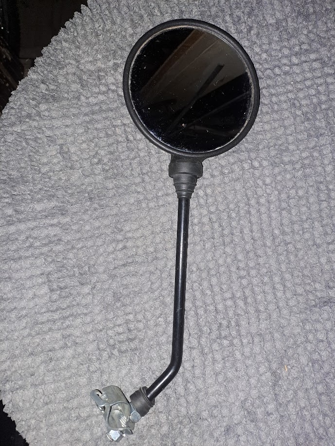 Zpětné zrcátko - 2