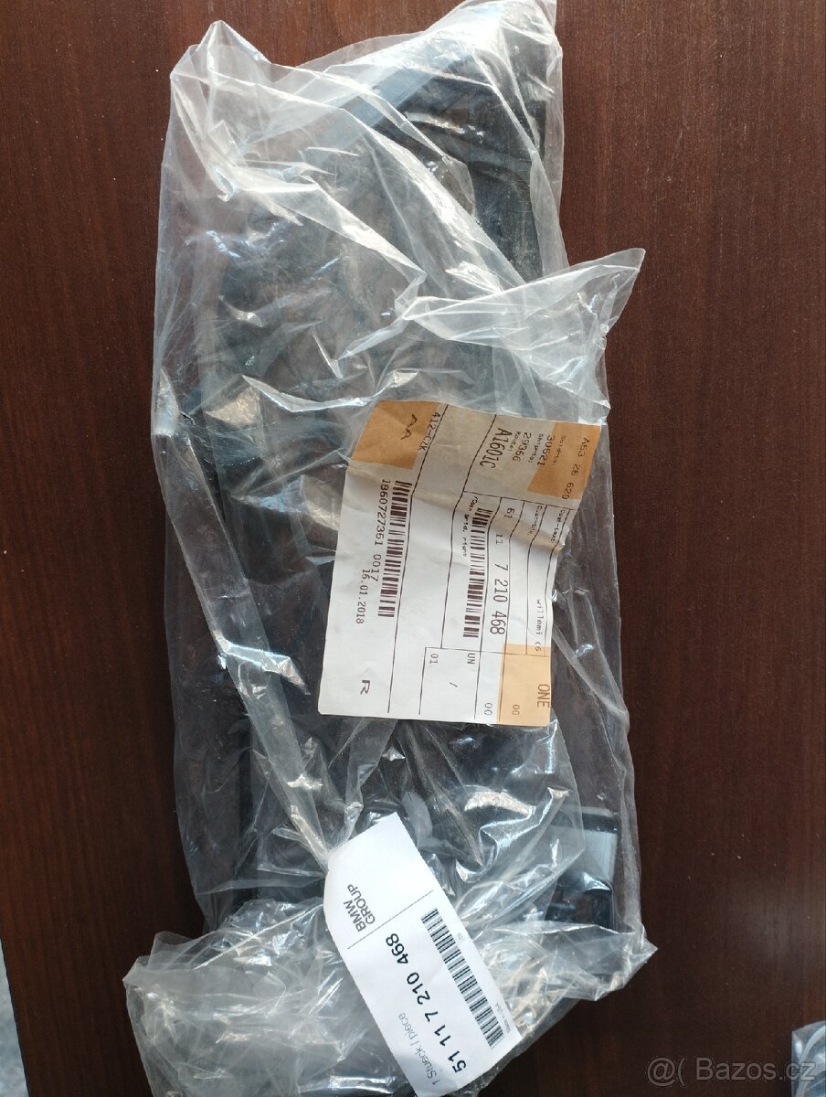 BMW X3 F25 mřížka nárazníku - 2