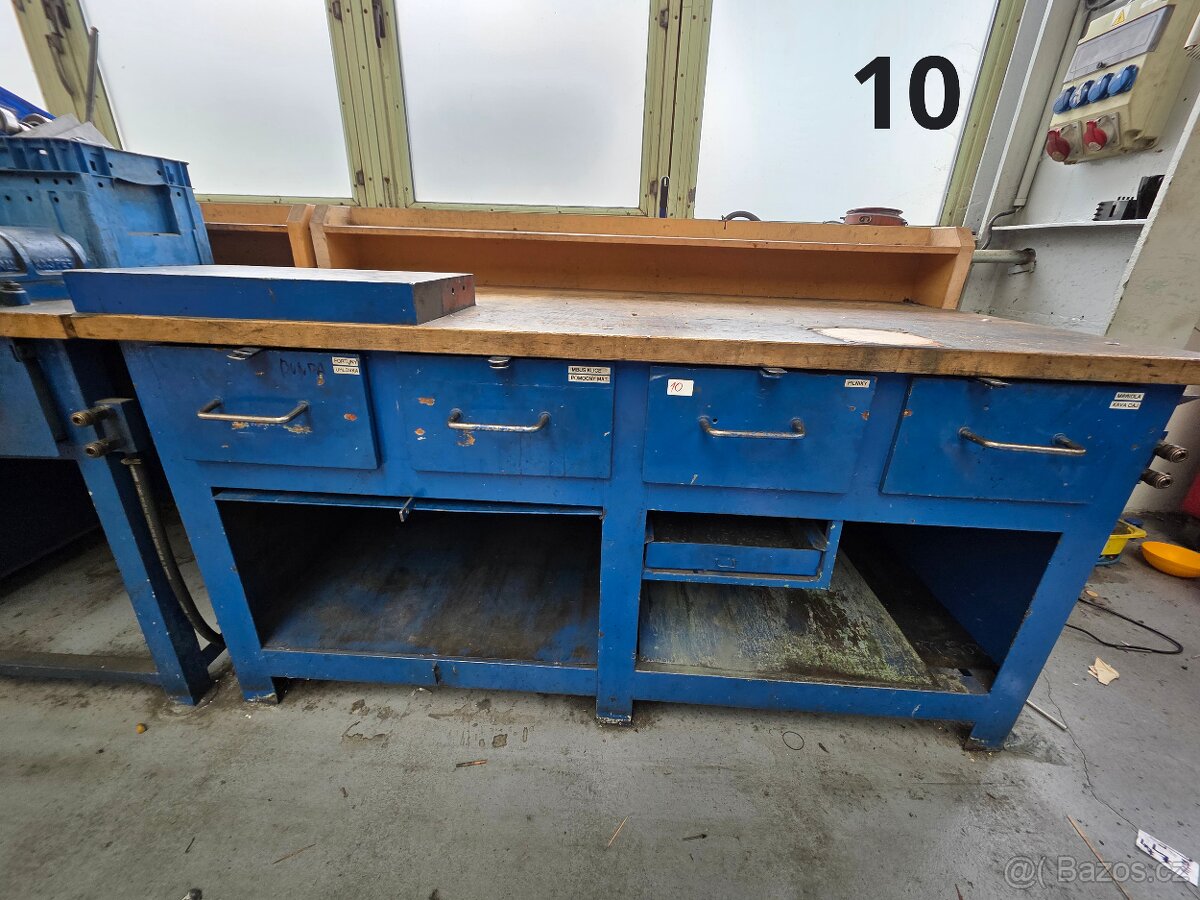 Pracovní stůl (ponk) - 2