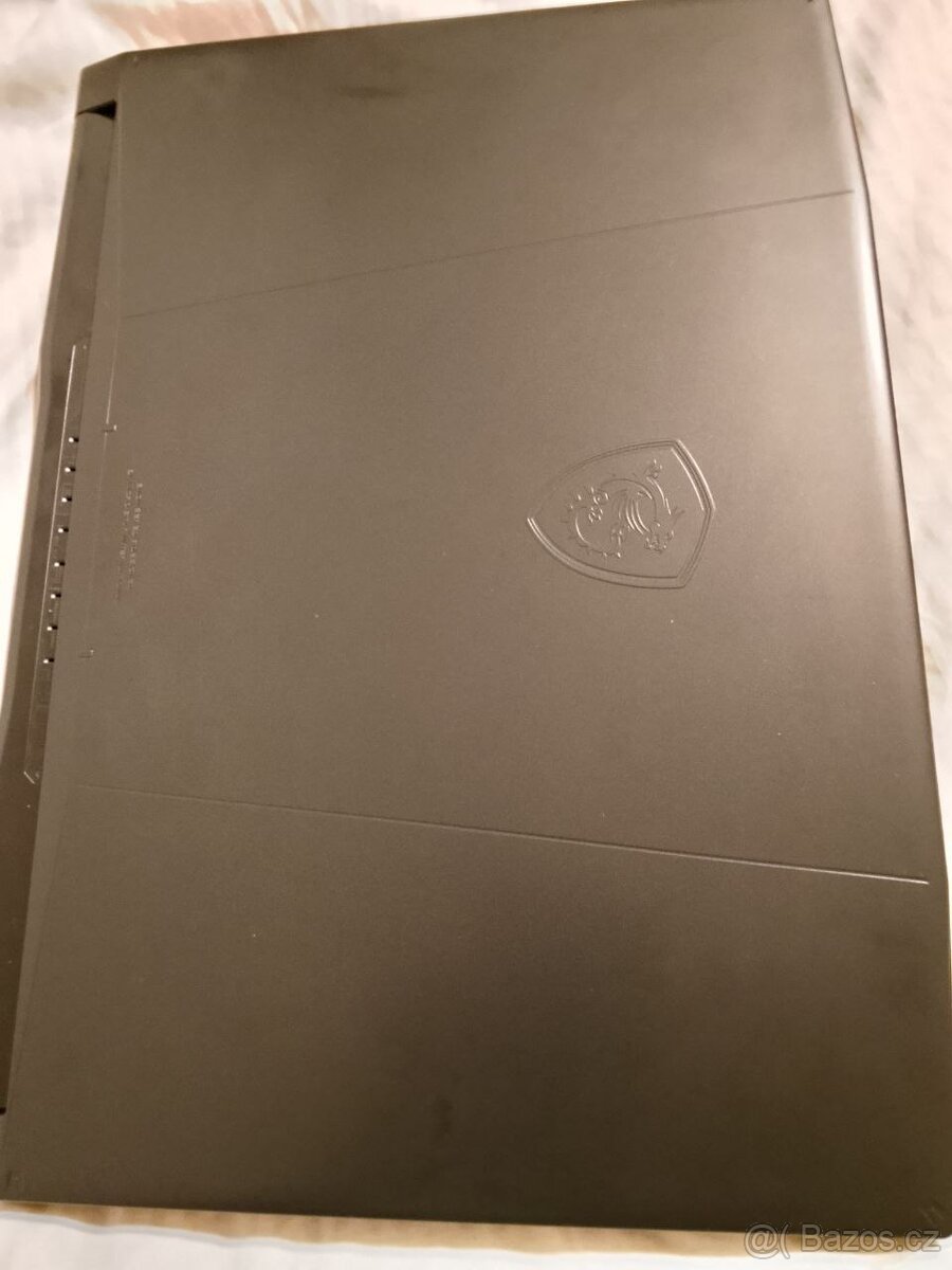 MSI Katana 15 B12V RTX 4070 i7 12-th - 2