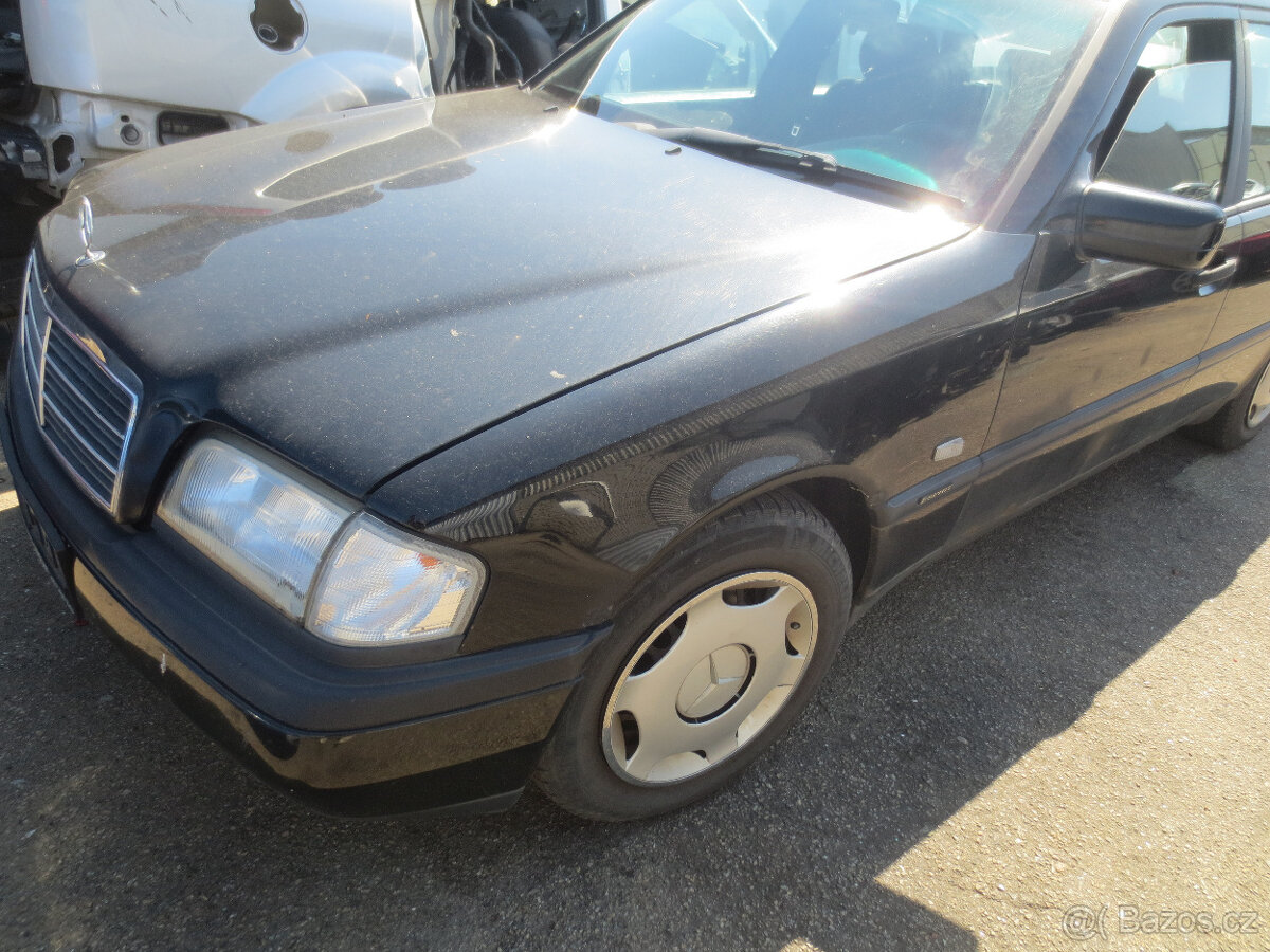 Mercedes c cecko 1.8 benzin - 220 DCI díly - 2