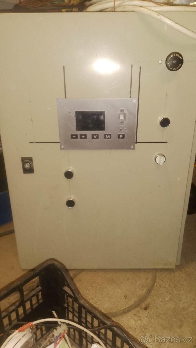 Kmenová pásová pila - 2