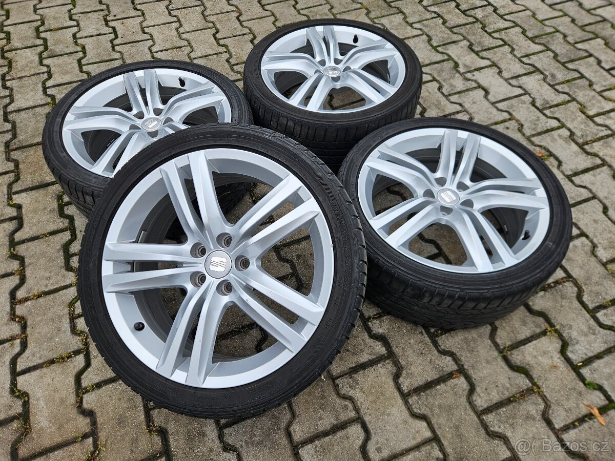 Alu kola 5x100 Letní 215/40/17 - - 2