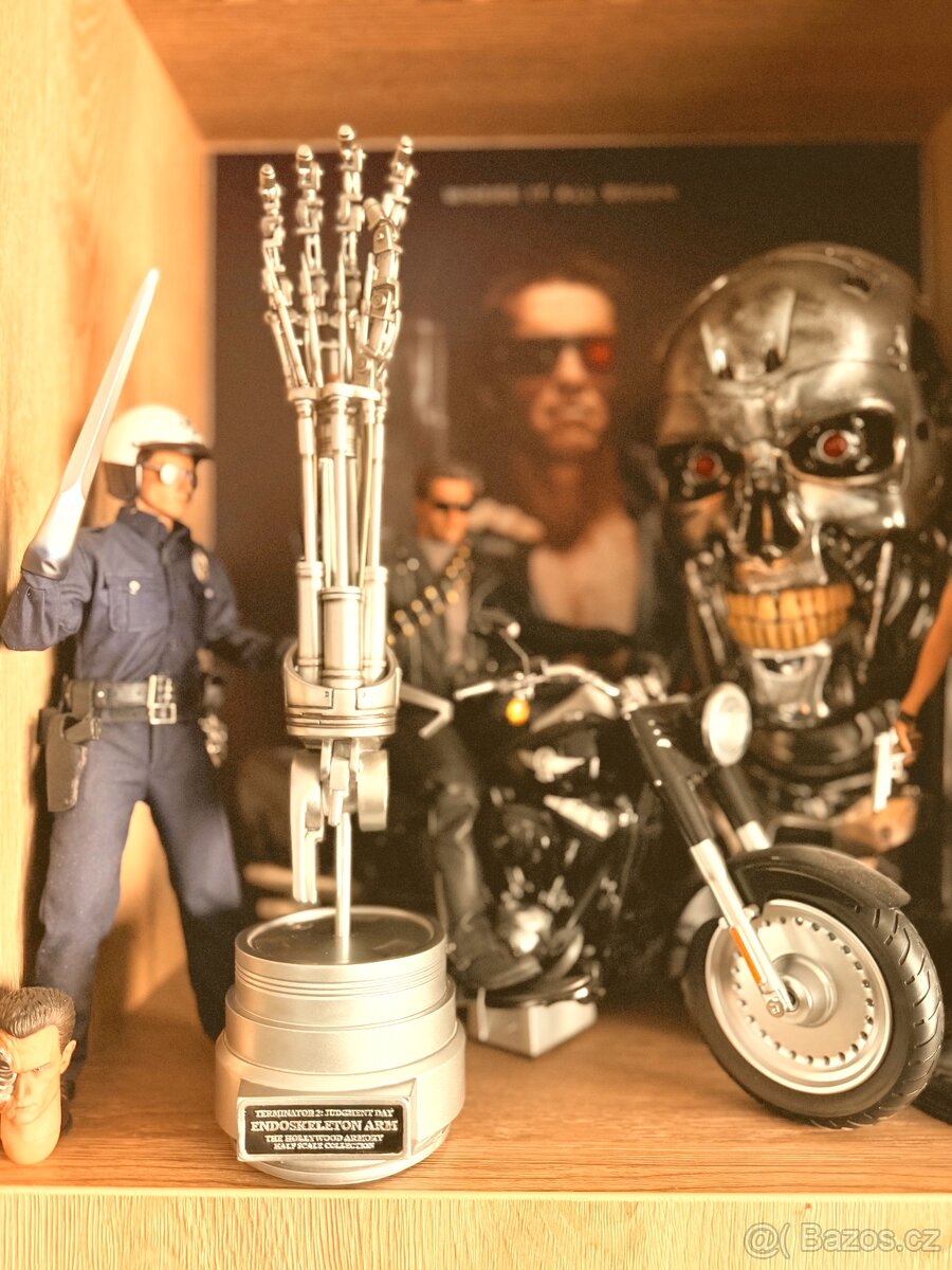 Terminator 2: Judgment Day - Endoskeleton Arm 1:2 Sideshow - 2