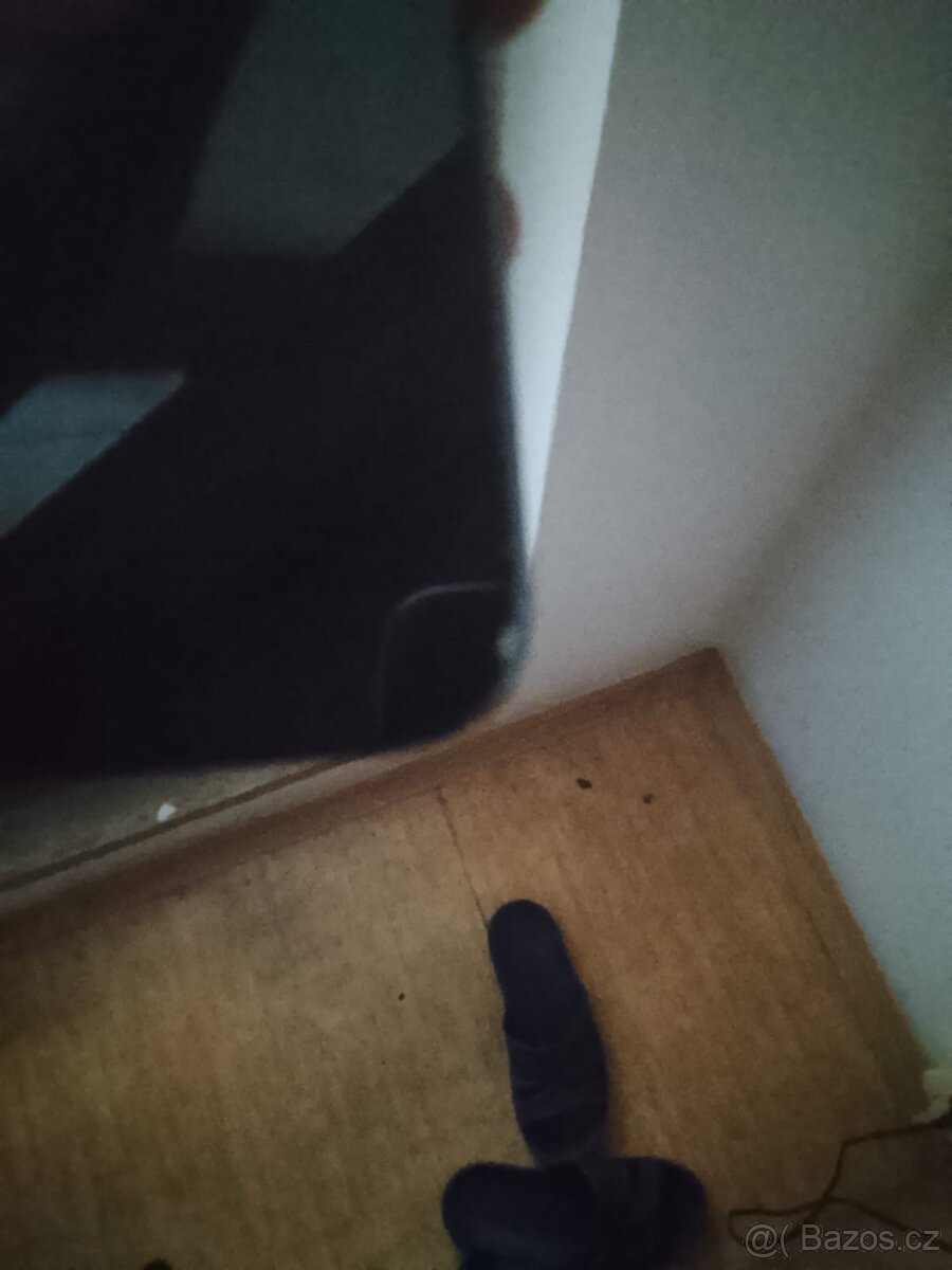 Apple iPhone 16e, 128GB, Black - 2