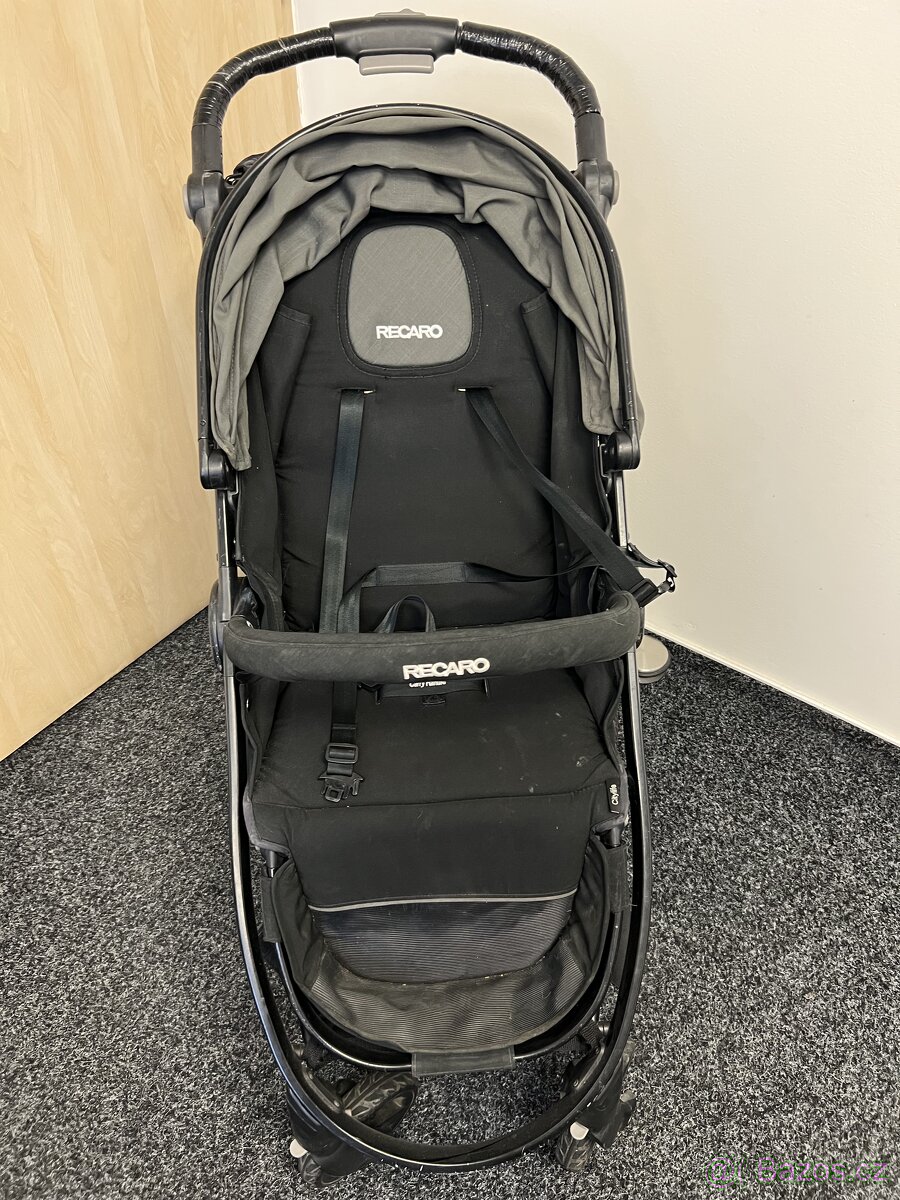 detsky skládací kočárek RECARO + pláštěnka + cestovní obal - 2